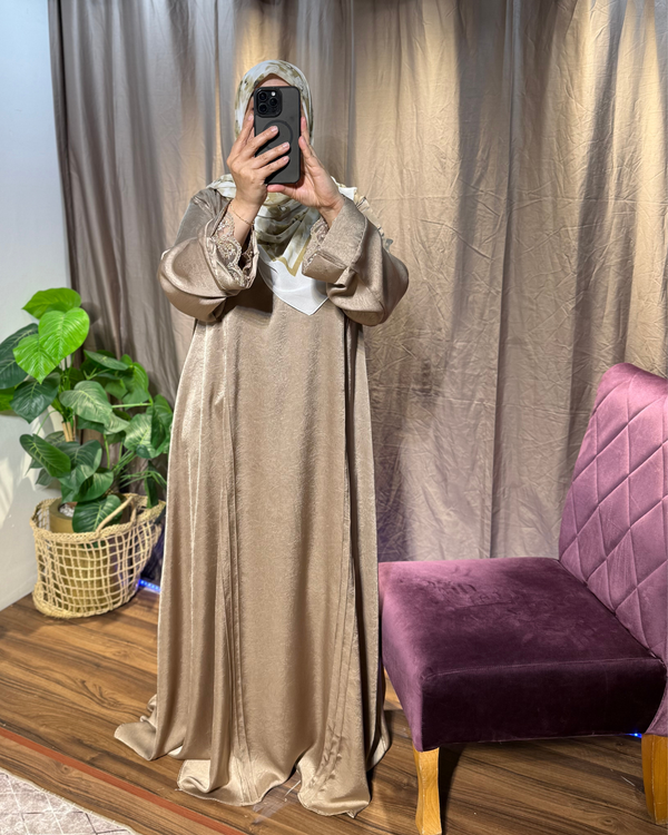 عباءة ضحى